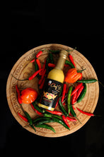 Load image into Gallery viewer, Chef D&#39;s Mango Flavour Hot Sauce
